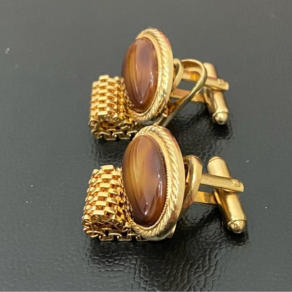 Vintage AVON Yellow/Brown Cabochon Gold-tone Mesh Cuff Links